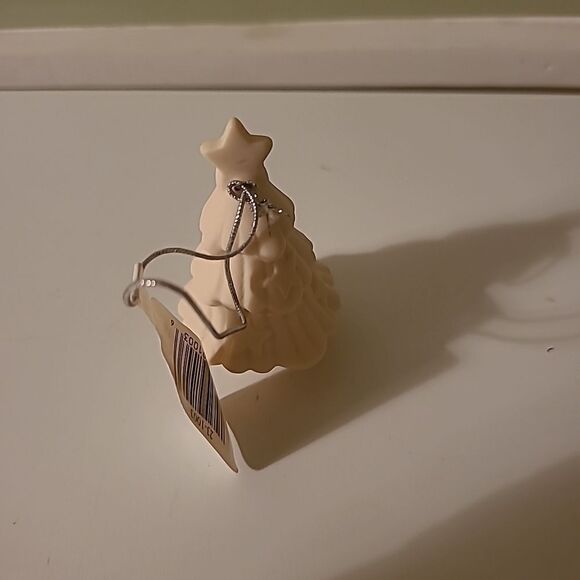 Provo Craft Christmas Tree Ornament - Picture 2 of 3